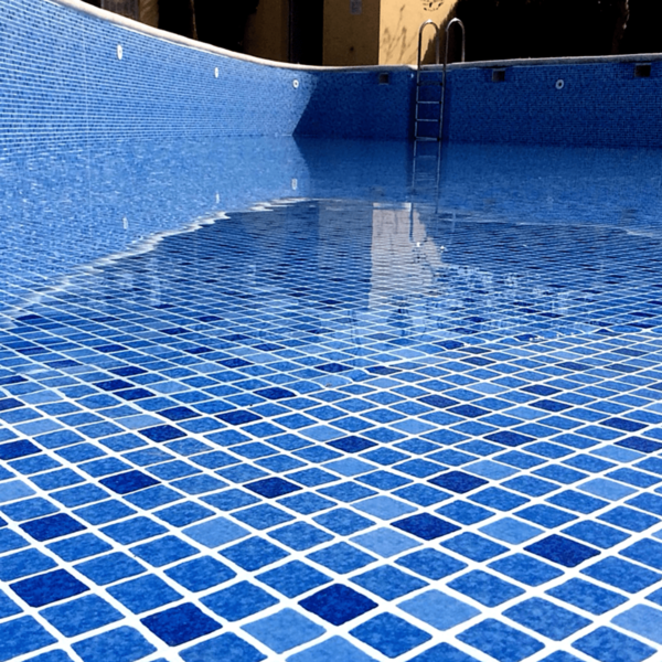 HRS14078 Elbe zwembadfolie supra bedrukt mozaiek blauw voorbeeld 1